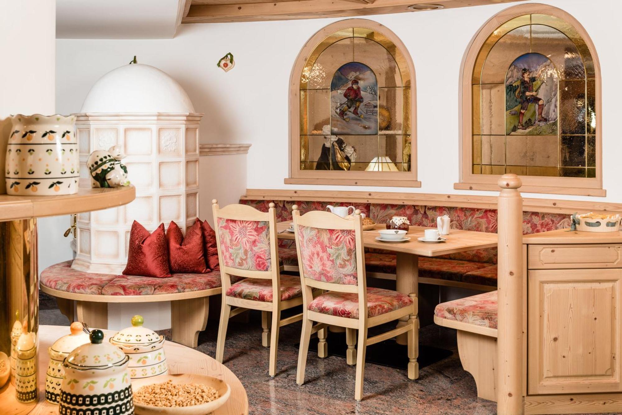 Apartments Villa Gardena - Gardenahotels Selva di Val Gardena Zewnętrze zdjęcie